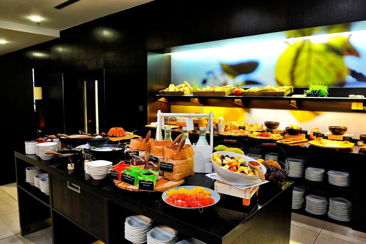 ควอลิตี้ โฮเต็ล ออสตราวาซิตี้ Hotel ภายนอก รูปภาพ