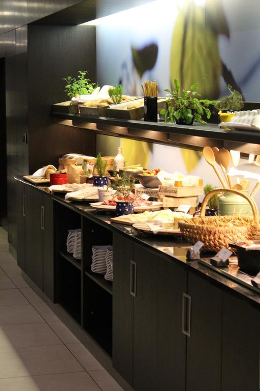 ควอลิตี้ โฮเต็ล ออสตราวาซิตี้ Hotel ภายนอก รูปภาพ